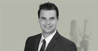 Evan E. Hunt - Associate - Headshot