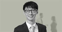 Kris S. Liu - Associate - Headshot