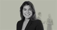 Mari Zaldivar - Associate - Headshot