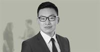 Junqi (Richard) Zhang - Registered Foreign Lawyer - Headshot