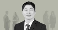 Sangil Min - Associate - Headshot