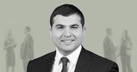 Steven Ari Halpern - Associate - Headshot